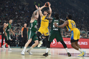 Roman Sorkin (#9) of Maccabi Playtika Tel Aviv is playing in the 2023/2024 Turkish Airlines EuroLeague Playoffs Game 1 match between Panathinaikos AKTOR Athens and Maccabi Playtika Tel Aviv at OAKA Altion in Athens, Greece, on April 23, 2024 (Photo: Nicolas Koutsokostas/NurPhoto).