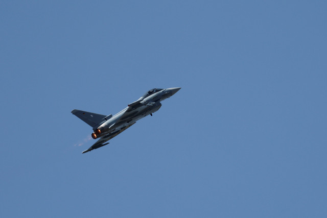 A German Air Force Eurofighter Typhoon jet during an air display at the 55th International Paris Airshow at Le Bourget Airport near Paris, France, June 18, 2025. REUTERS/Benoit Tessier