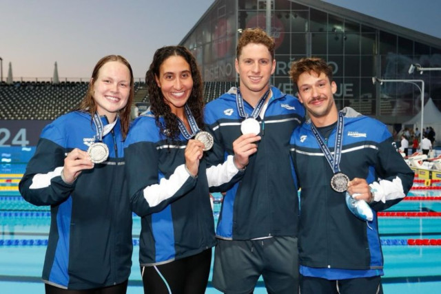 Four of Israel’s strongest swimmers won gold in the 400-meter relay on Tuesday evening, June 18, 2024. From left to right: Anastasia Gorbenko, Andrea Murez, Ron Polonsky and Gal Cohen Groumi (Photo: Social Media).