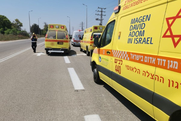 Ambulances of Magen David Adom on their way to the scene of the stabbing attack at the entrance of Netiv Ha'asara, On July 22, 2024. (Photo: MAGEN DAVID ADOM)