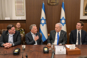 Prime Minister Benjamin Netanyahu at a government meeting together with President Trump's Special Envoy to the Middle East, Steve Witkoff, and with the President's son-in-law, Jared Kushner, on Oct. 10, 2025. Photo: Ma'ayan Toaf / GPO