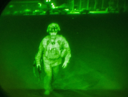 Last American soldier leaving Afghanistan (Photo: Official Pentagon Twitter feed)