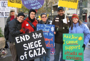 Jewish protesters against Israel (Photo: Twitter)
