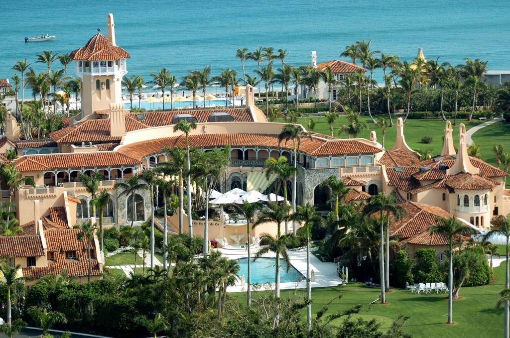 (photo credit: official Mar-A-Lago website)