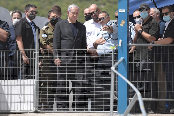 PM Benjamin Netanyahu visits the site of Mt. Meron disaster, April 30, 2021 (Photo: Koby Gideon/GPO)