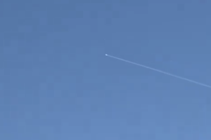 An Israeli interceptor missile is fired at a missile launched from Yemen by Houthis, July 21, 2024 (Photo: Screenshot)