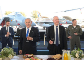 Israeli Prime Minister Benjamin Netanyahu and Defense Minister Yoav Gallant at a pre-Passover event at an air force base on April 3, 2023. (Photo: Amos Ben Gershom/GPO)