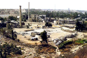 The Osirak research reactor site in Iraq after it was bombed by Israel in 1981. (Photo: Wikimedia Commons)