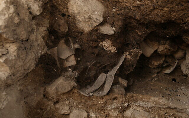 Remains of destruction discovered in previous excavations at the ruins of the first Temple-era wall that protected Jerusalem’s eastern side. (Photo: Eliyahu Yanai/City of David Archive)