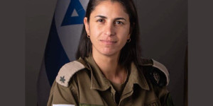 Portrait of Major Ella Waweya. Photo courtesy of Facebook.com/CaptainEllla