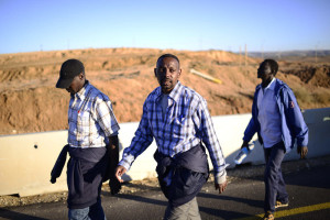 Sudanese refugees march towards Jerusalem, December 16, 2013. Photo: by Tomer Neuberg/Flash90