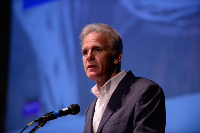 Michael Oren speaks at a conference at Tel Aviv organized by the Israeli humanitarian organization IsraAID on the reconstruction of Haiti, November 30, 2015 (Photo: Tomer Neuberg/FLASH90).