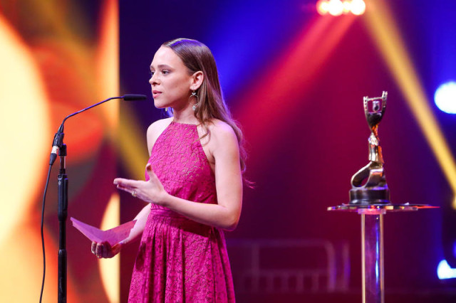 Israeli actress Shira Haas receives the prize for Best Supporting Actress at the 2018 Ophir Awards ceremony also known as the Israeli oscar in the southern Israeli city of Ashdod, September 6, 2018. Photo by Flash90