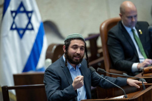 MK Zvi Sukkot speaks during a discussion and a vote on the expulsion of MK Ofer Cassif at the assembly hall of the Knesset, the Israeli parliament in Jerusalem, February 19, 2024. Photo by Yonatan Sindel/Flash90