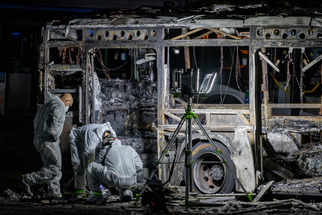 Israeli security forces at the scene of a possible bus bombing, in Bat Yam, central Israel, February 20, 2025. Photo by Chaim Goldberg/Flash90