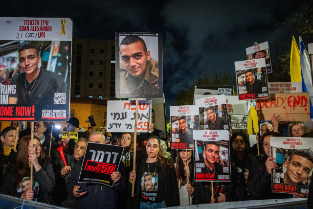 Families of Israelis held hostage in Gaza and supporters protest for the release of hostages held in Gaza, outside the home of Minister of Strategic Affairs Ron Dermer, in Jerusalem, on April 13, 2025. Photo by Chaim Goldberg/Flash90