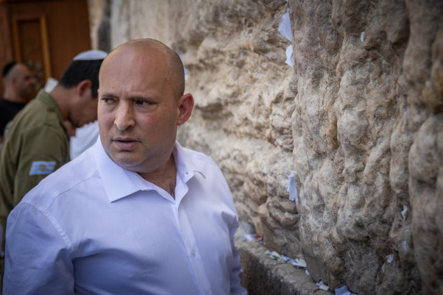 Former Israeli Prime Minister Naftali Bennett visits at the Western Wall in Jerusalem's Old City during Jerusalem day, May 26, 2025. Photo by Yonatan Sindel/Flash90