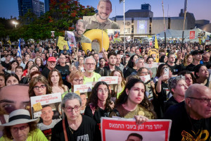A rally calling for the release of Israelis held hostage by Hamas terrorists in Gaza, at "Hostage Square" in Tel Aviv, June 7, 2025. Photo by Avshalom Sassoni/Flash90