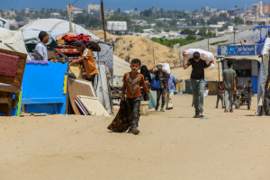 Palestinians live around their tents in the Al-Mawasi area of Khan Yunis, in the southern Gaza Strip, August 9, 2025. Photo by Abed Rahim Khatib/Flash90