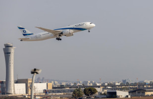 An El Al flight takes off at the Ben Gurion International Airport, outside of Tel Aviv, August 14, 2025. Photo by Yossi Aloni/Flash90