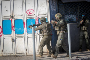 Israeli army forces during a military operation in the city of Nablus in the Shomron region of Israel. November 20, 2025. (Photo: Nasser Ishtayeh/Flash90)