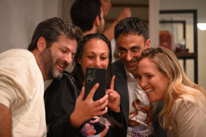 Hostage families in Washington upon receiving news about President Trump’s announcement of an agreement to bring all the hostages home. (Photo: Social media/X/Liri Agami and Alon Kaplun, used under Section 27A of the Copyright Law)