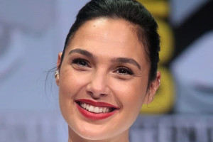 Gadot Gadot , 2017. Photo: Wikimedia