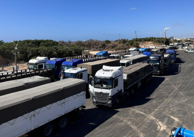 Humanitarian aid trucks entering the Gaza Strip, December 10, 2024 (Photo by COGAT).