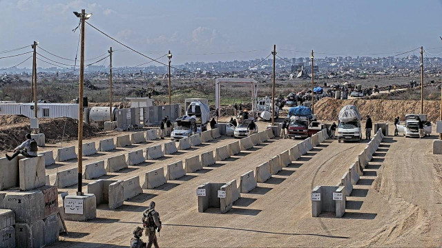 An American company is inspecting thousands of vehicles from Gaza as they try to move north (Photo used under section 27A of the copyright law).