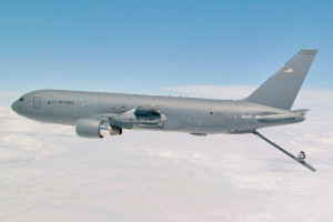 C-46 aerial refueling tanker conducts receiver compatibility tests with a U.S. Air Force C-17 Globemaster III from Joint Base Lewis-McChord as part of Test 003-06. Photo: Wikimedia, U.S. Air Force photo by Christopher Okula