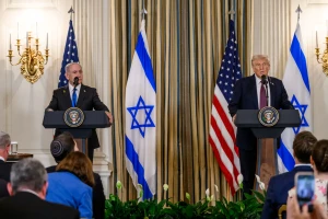 Prime Minister Benjamin Netanyahu and President Donald Trump speak at White Hosue, September 29, 2025. Photo: The White House