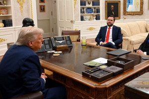 File photo: President Trump and Vice President Vance in a meeting in the Oval Office. (Photo: GPO)