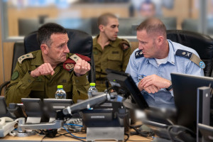 Chief of the General Staff, LTG Herzi Halevi, in the IAF’s Special Operations Headquarters. Photo:  IDF