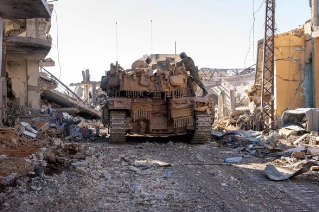 IDF tank and soldiers deployed in southern Lebanon during the first phase of the ceasefire (Photo: IDF).