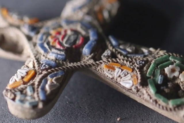 The 100-year-old cross medallion found in Jerusalem’s Ein Kerem neighborhood Photo: Israel Antiquities Authority