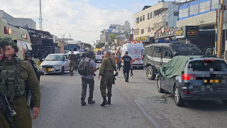 IDF troops and MDA vehicle at the terror attack site in Kedumim, West Bank, on 6.1.2025. 
(Photo: MDA)